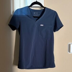 Figs Women's Catarina Scrub Top